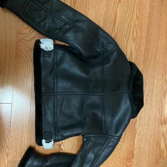 ASOS DESIGN cropped borg aviator jacket - Picture 9 of 9